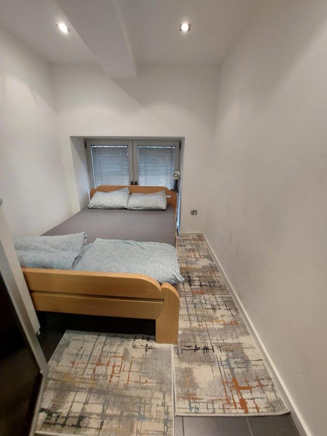 Hostel Inn Downtown Βελιγράδι Δωμάτιο φωτογραφία
