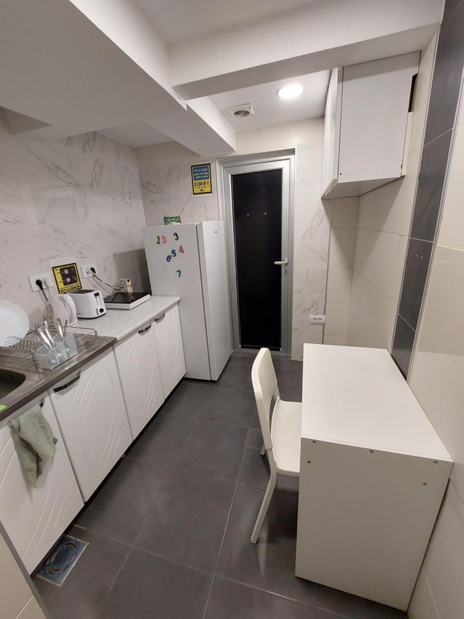 Hostel Inn Downtown Βελιγράδι Δωμάτιο φωτογραφία